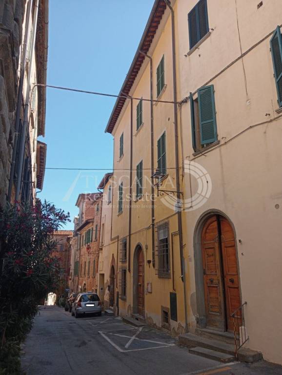 locale commerciale in vendita a Foiano della Chiana