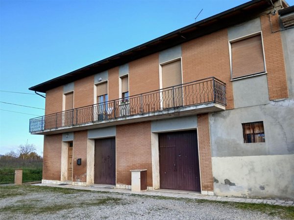casa indipendente in vendita a Foiano della Chiana