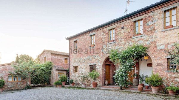 casa indipendente in vendita a Foiano della Chiana
