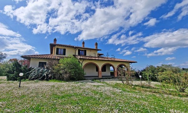casa indipendente in vendita a Foiano della Chiana