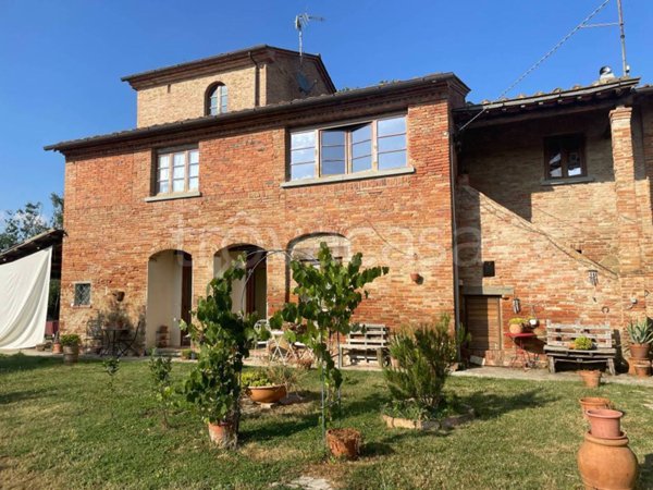 casa indipendente in vendita a Foiano della Chiana