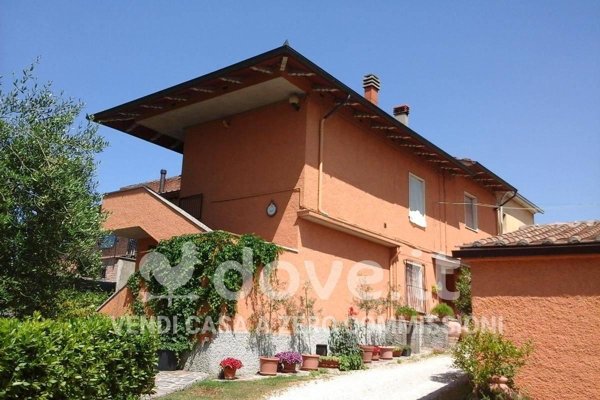 casa indipendente in vendita a Foiano della Chiana