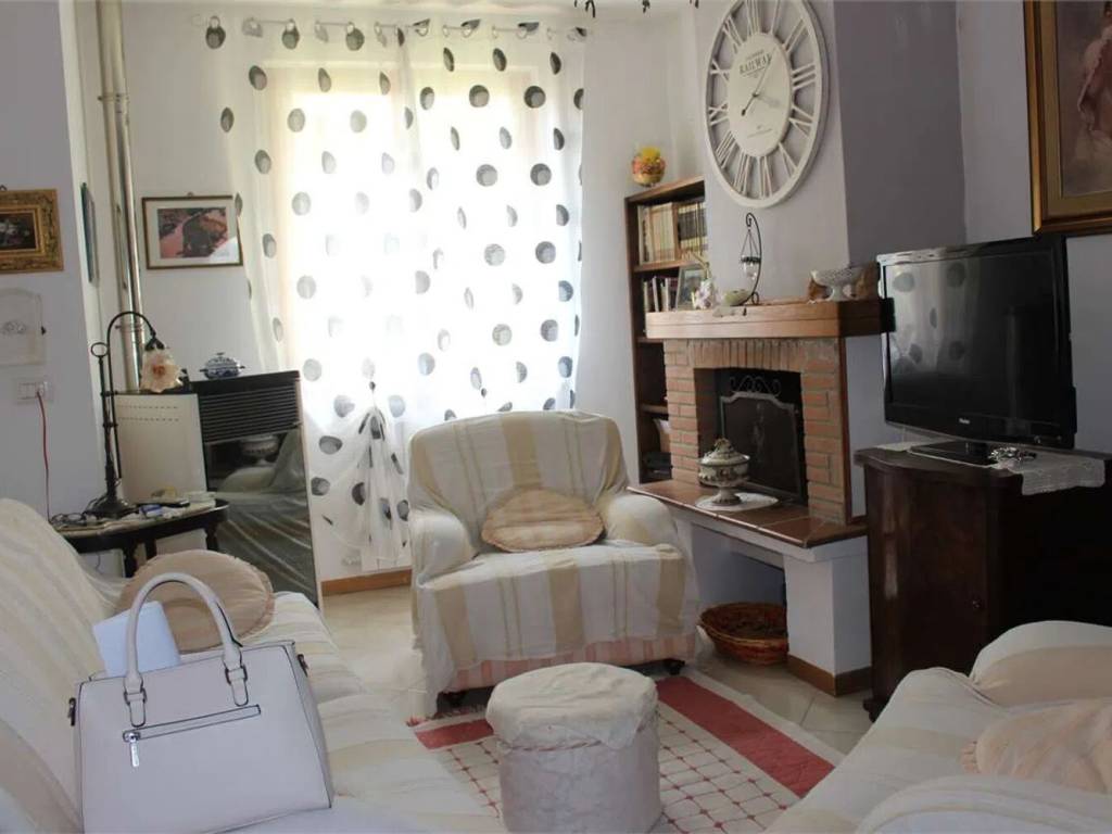 casa indipendente in vendita a Foiano della Chiana