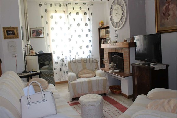 casa indipendente in vendita a Foiano della Chiana