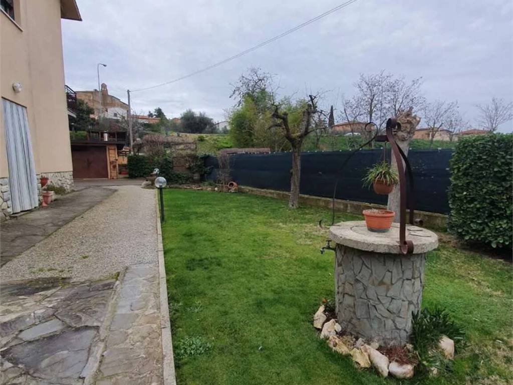 casa indipendente in vendita a Foiano della Chiana