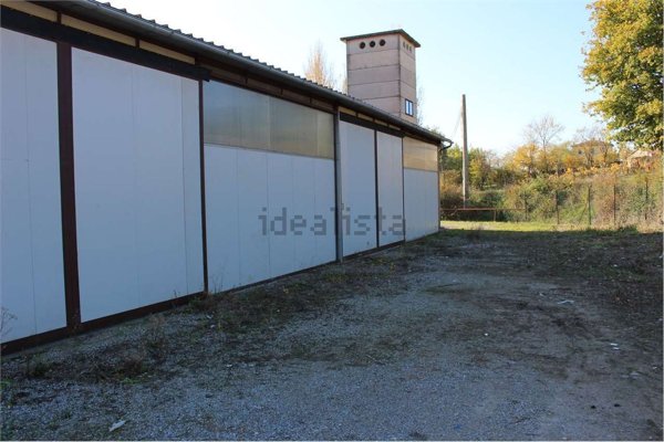 capannone in vendita a Foiano della Chiana