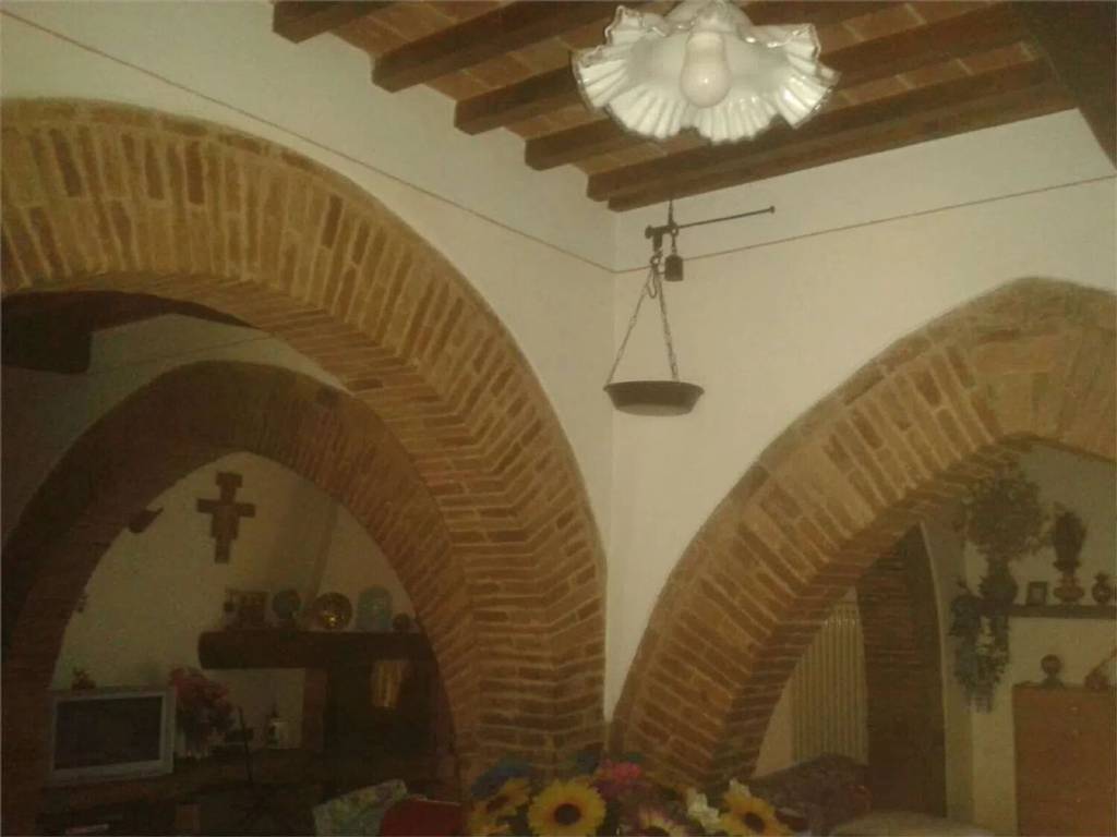casa indipendente in vendita a Foiano della Chiana