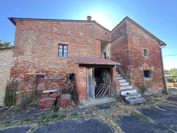 casa indipendente in vendita a Foiano della Chiana in zona Pozzo della Chiana