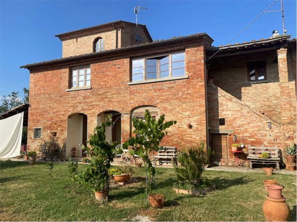 casa indipendente in vendita a Foiano della Chiana