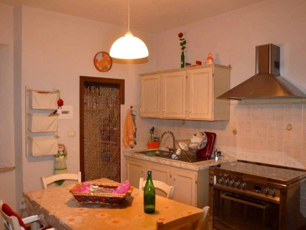 casa indipendente in vendita a Foiano della Chiana in zona Pozzo della Chiana