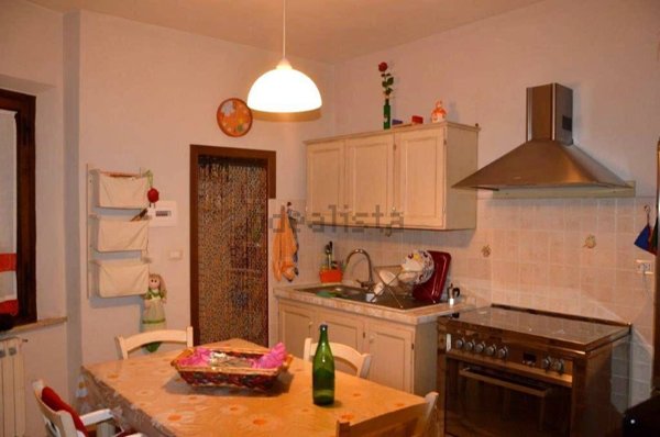 casa indipendente in vendita a Foiano della Chiana in zona Pozzo della Chiana