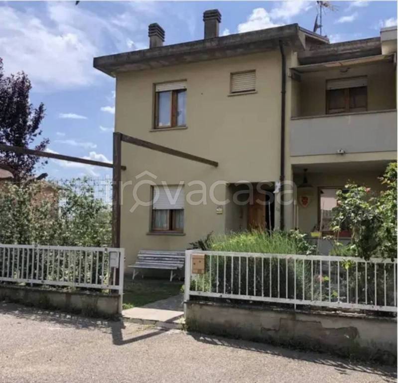 casa indipendente in vendita a Foiano della Chiana in zona Pozzo della Chiana