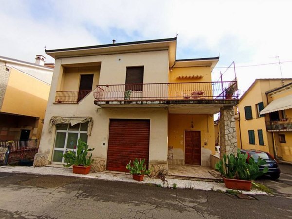 casa indipendente in vendita a Foiano della Chiana
