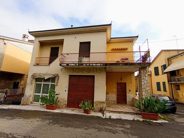 casa indipendente in vendita a Foiano della Chiana