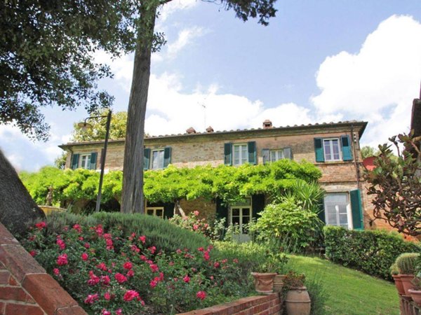 casa indipendente in vendita a Foiano della Chiana in zona Pozzo della Chiana