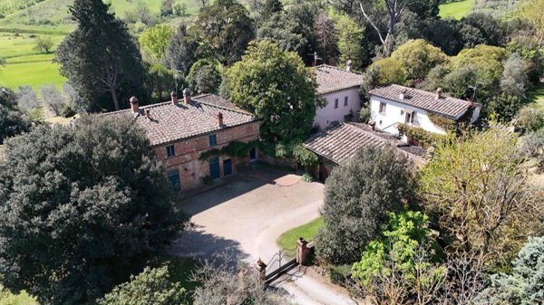 casale in vendita a Foiano della Chiana