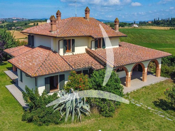 casa indipendente in vendita a Foiano della Chiana