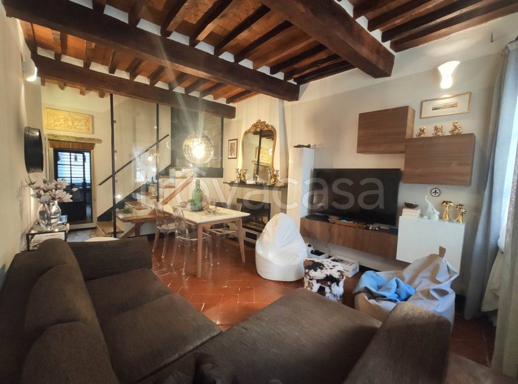 casa indipendente in vendita a Foiano della Chiana