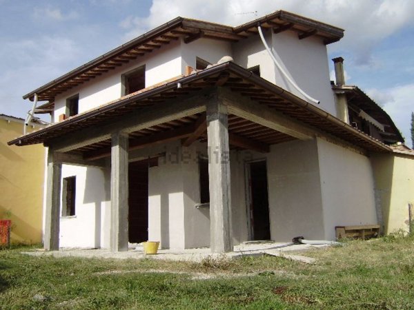 casa indipendente in vendita a Foiano della Chiana