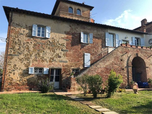 appartamento in vendita a Foiano della Chiana in zona Pozzo della Chiana