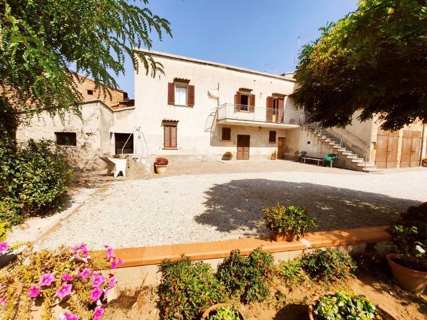 casa indipendente in vendita a Foiano della Chiana