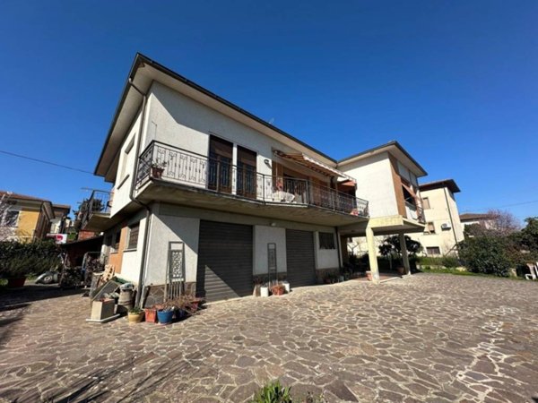 casa indipendente in vendita a Foiano della Chiana