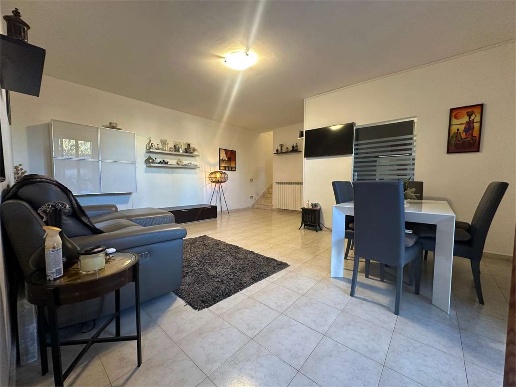 pentavano in vendita a Foiano della Chiana