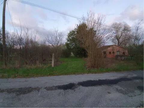 locale di sgombero in vendita a Foiano della Chiana