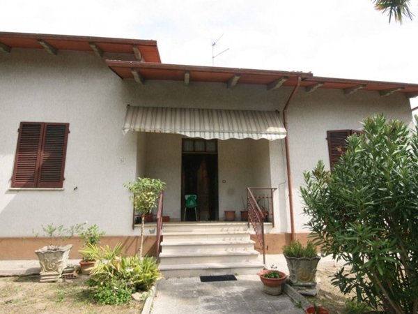 casa indipendente in vendita a Foiano della Chiana