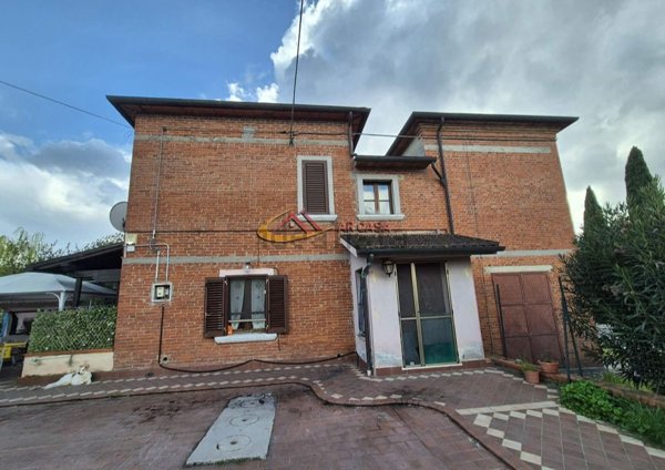 casa indipendente in vendita a Foiano della Chiana