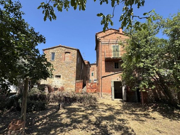 casa indipendente in vendita a Foiano della Chiana in zona Pozzo della Chiana