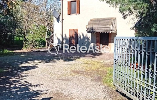appartamento in vendita a Foiano della Chiana in zona Pozzo della Chiana