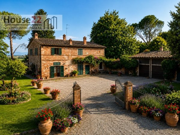casa indipendente in vendita a Foiano della Chiana in zona Pozzo della Chiana