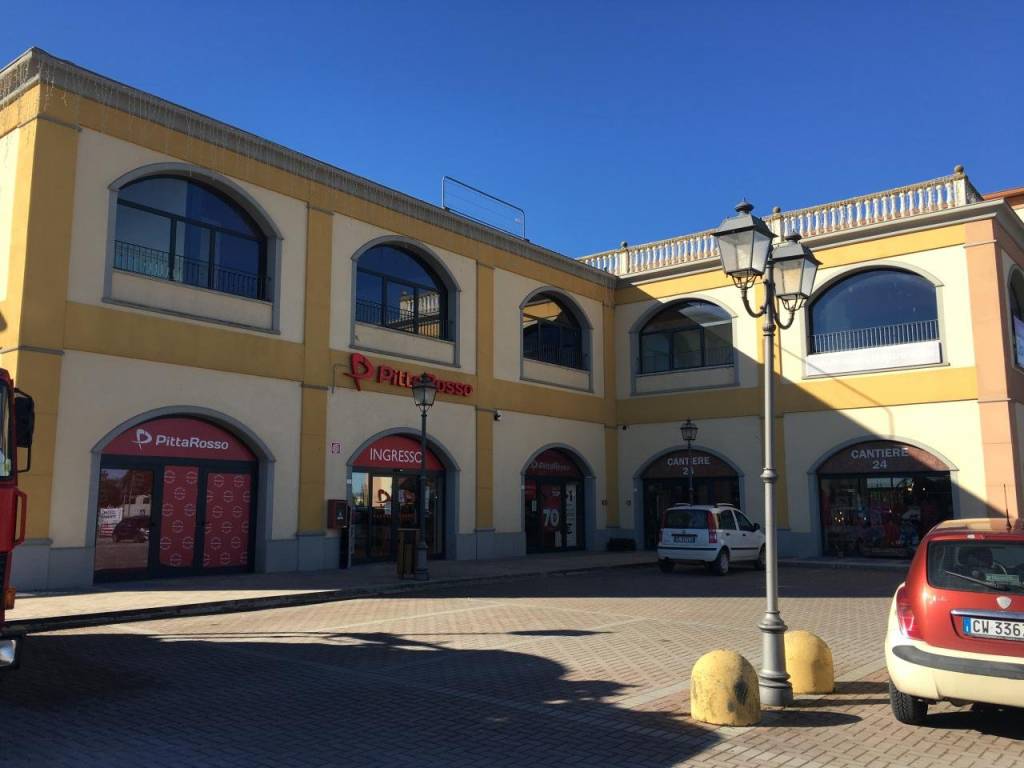 locale commerciale in vendita a Foiano della Chiana
