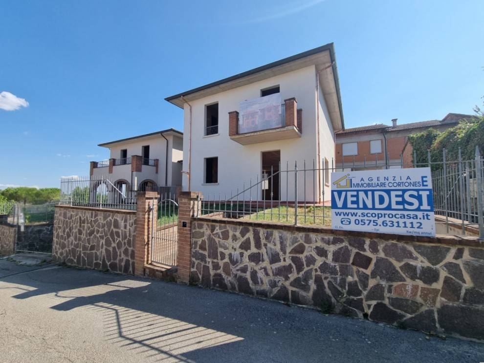 casa indipendente in vendita a Foiano della Chiana in zona Pozzo della Chiana