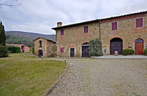 appartamento in vendita a Loro Ciuffenna in zona San Giustino Valdarno