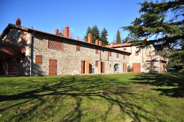 casa indipendente in vendita a Loro Ciuffenna in zona Chiassaia