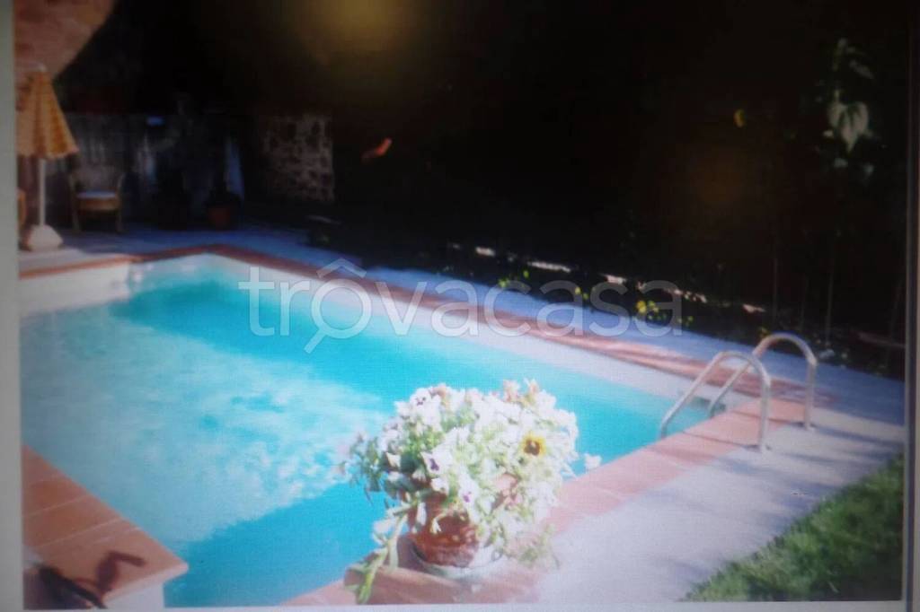 casa indipendente in vendita a Loro Ciuffenna