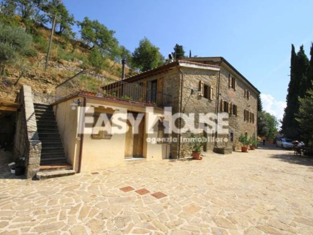 casa indipendente in vendita a Loro Ciuffenna