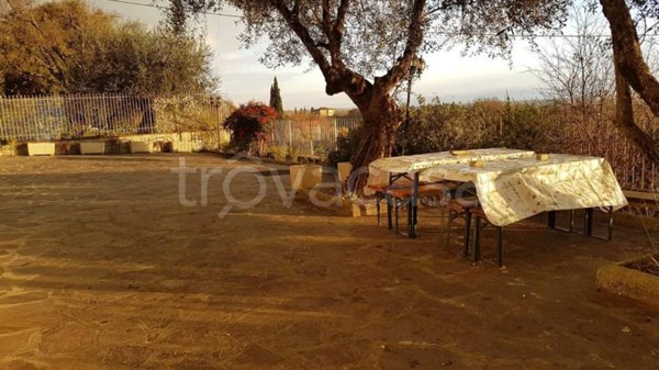 casa indipendente in vendita a Loro Ciuffenna