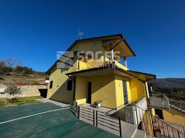 appartamento in vendita a Loro Ciuffenna in zona San Giustino Valdarno