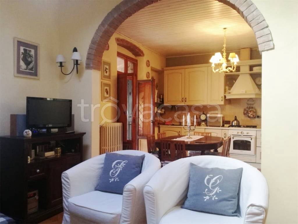 appartamento in vendita a Loro Ciuffenna in zona San Giustino Valdarno