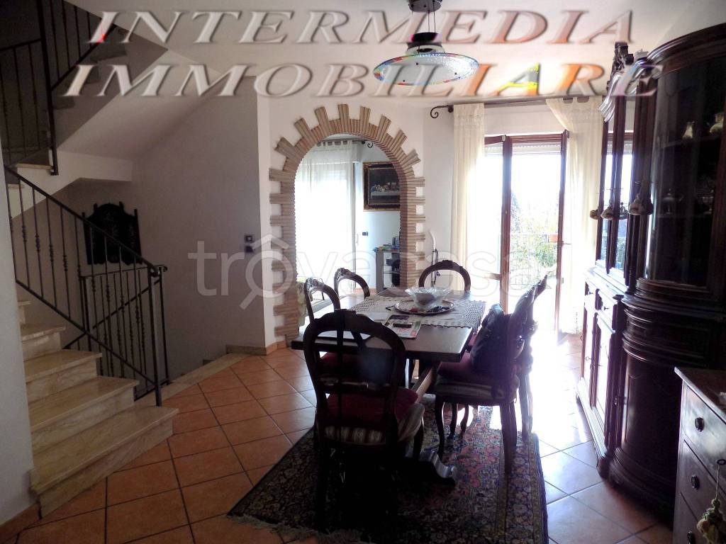 casa indipendente in vendita a Loro Ciuffenna
