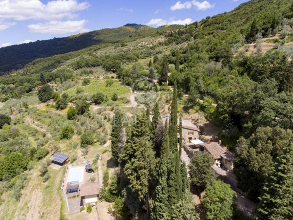 casa indipendente in vendita a Loro Ciuffenna