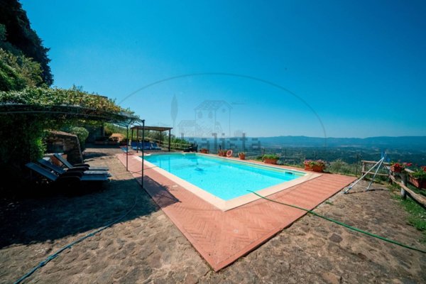 casa indipendente in vendita a Loro Ciuffenna