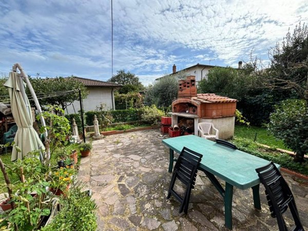 appartamento in vendita a Loro Ciuffenna in zona San Giustino Valdarno