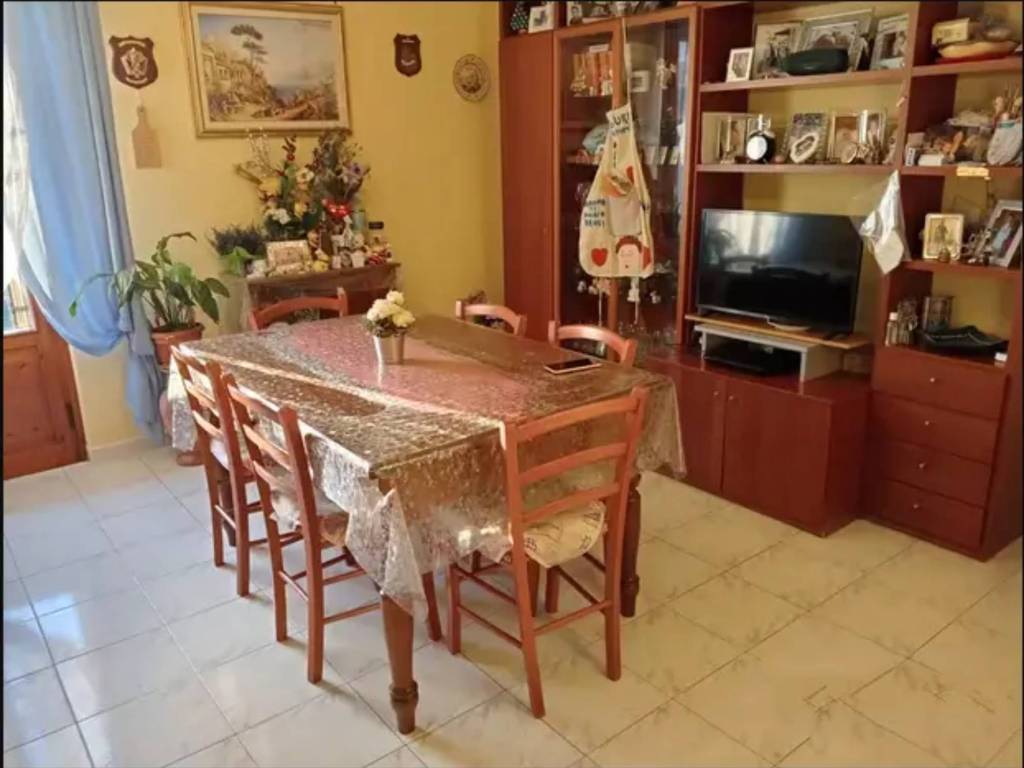 appartamento in vendita a Loro Ciuffenna in zona San Giustino Valdarno