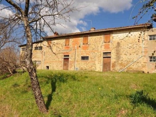 casa indipendente in vendita a Loro Ciuffenna