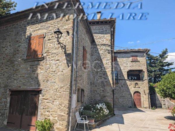 casa indipendente in vendita a Loro Ciuffenna