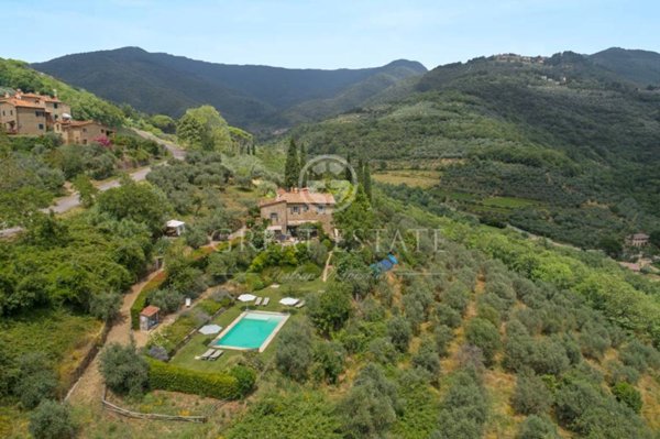 casa indipendente in vendita a Loro Ciuffenna